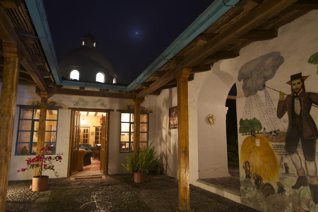Las Palmeras Inn Otavalo Exteriör bild