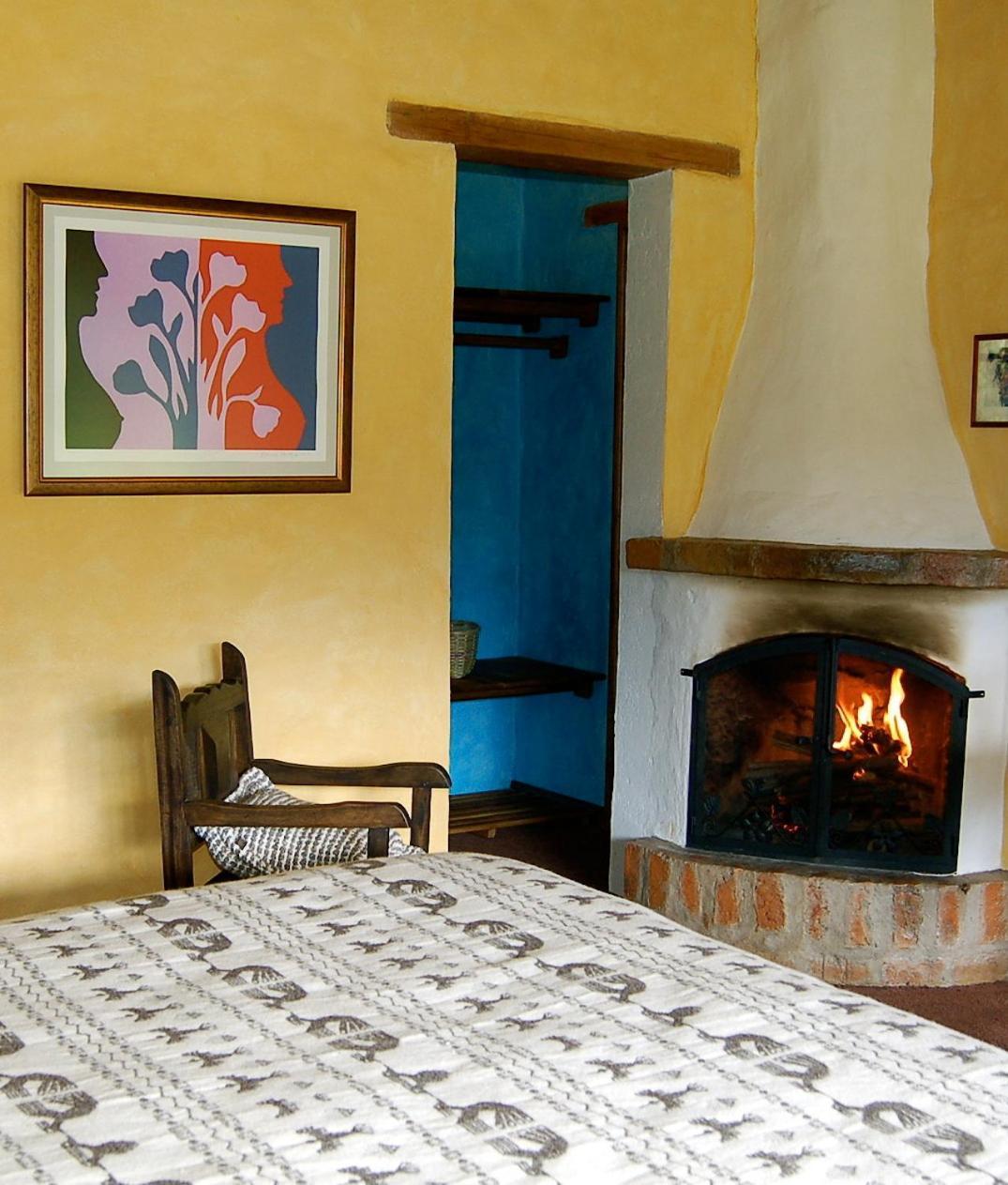 Las Palmeras Inn Otavalo Exteriör bild